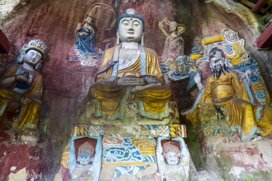 四川安岳石刻茗山寺释伽牟尼造像