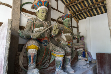 四川安岳石刻茗山寺四大天王造像