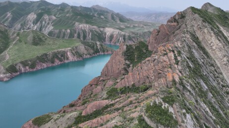 新疆玛纳斯：肯斯瓦特景区，天山地理画廊的