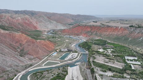 新疆玛纳斯：肯斯瓦特景区，天山地理画廊的