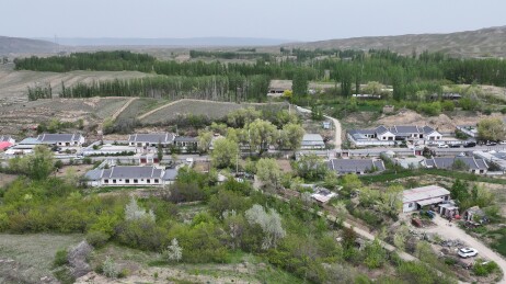 新疆玛纳斯：肯斯瓦特景区，天山地理画廊的