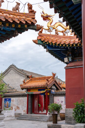 内蒙古呼和浩特大召寺藏式建筑古建筑屋顶