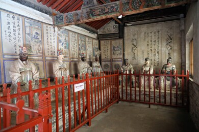 山西省晋中市平遥县，镇国寺