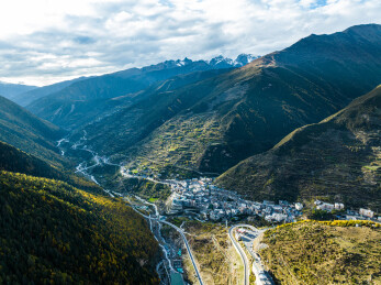 中国四川省阿坝州四姑娘山