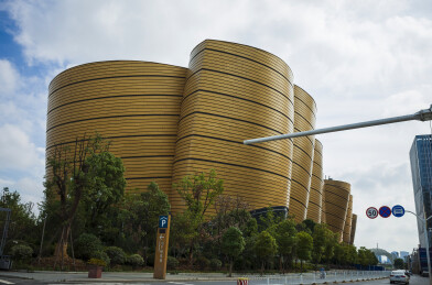 蓝天下的武汉城市建筑风光