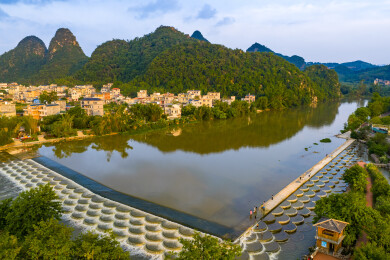 亚洲中国广西桂林荔浦荔江湿地鱼鳞坝风光