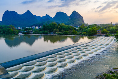 亚洲中国广西桂林荔浦荔江湿地鱼鳞坝风光