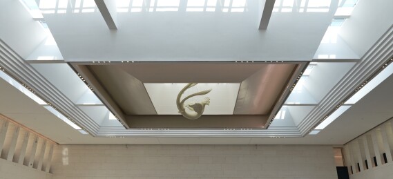 河南安阳殷墟博物馆建筑内部大厅