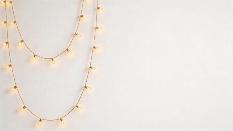 暖黄色灯串装饰简约背景