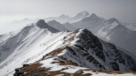 雪山峰峦叠嶂雪景壮丽