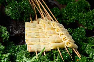 火锅食材现串千张豆腐皮卷