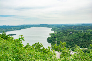 沈阳棋盘山秀湖风光