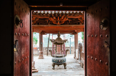 山西长治市浊漳河谷原起寺大雄宝殿室内结构