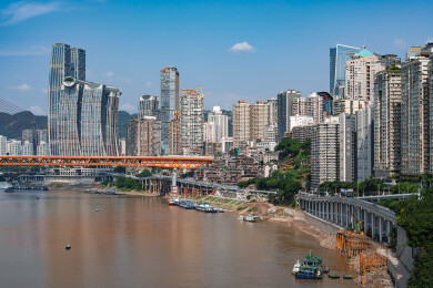 重庆朝天门来福士江景与渝中高楼景观