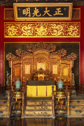 故宫太和殿鎏金九龙御座，帝王龙椅特写实拍