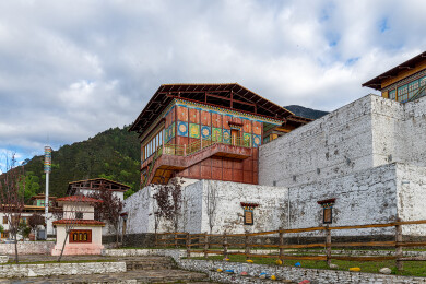 中国西藏林芝市巴宜区鲁朗镇的藏式建筑