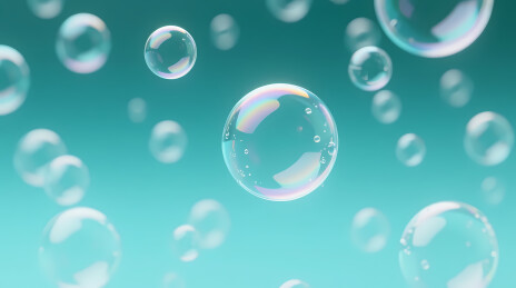 梦幻青绿背景下的晶莹气泡