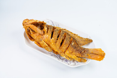  油炸罗非鱼  煎鱼 美食 菜肴 烹饪 