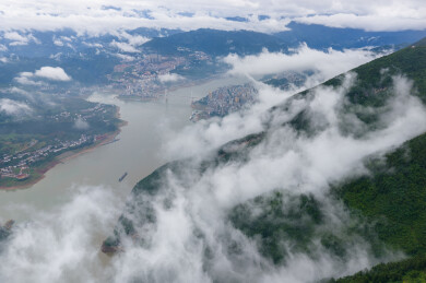 中国湖北恩施市巴东县巫峡口风景区夏季风光