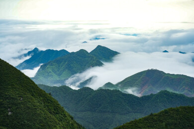 航拍江西九江市修水大湖山风电场
