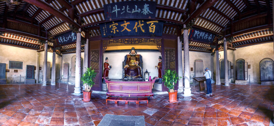 广东潮州韩文公祠主祠宇韩愈塑像