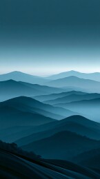 层叠山峦剪影与暮色渐变背景