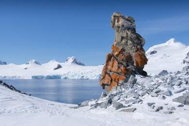 南极洲南设得兰群岛半月岛极地雪山自然风光