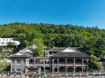 贵州省遵义市习水县土城镇，女红军纪念馆