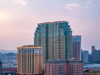 澳门氹仔高层建筑群黄昏景观