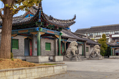 淮安总督漕运部院大门前的申明亭