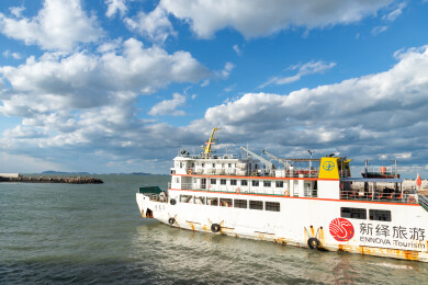 烟台海上旅游客轮航行