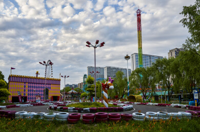 陕西省榆林市榆溪河生态长廊圣都乐园摄影图