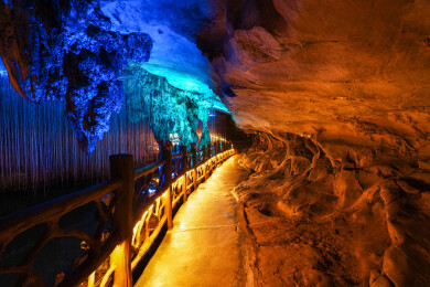 安徽石台县鱼龙洞