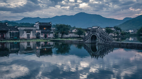清晨的黄山宏村