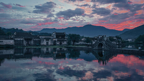 清晨的黄山宏村