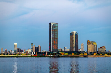 南昌赣江两岸城市黄昏夜景风光