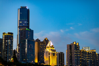 南昌赣江两岸城市黄昏夜景风光