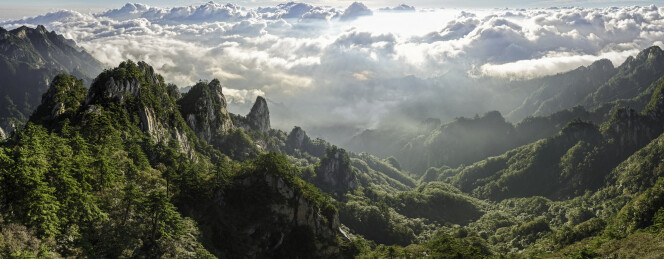 河南平顶山层峦叠翠的尧山景区风光