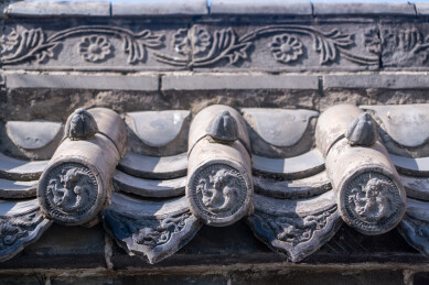 太昊陵古建筑瓦当一排雕刻特写