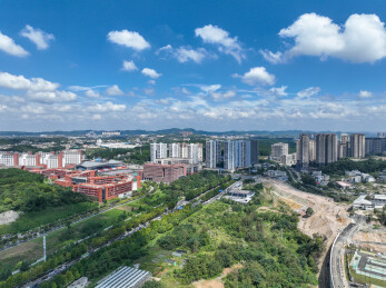 贵州省贵阳市花溪区，贵州大学风光