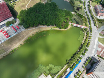 贵州省贵阳市花溪区，贵州大学风光