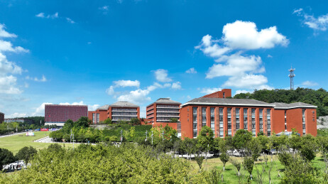 贵州省贵阳市花溪区，贵州大学风光