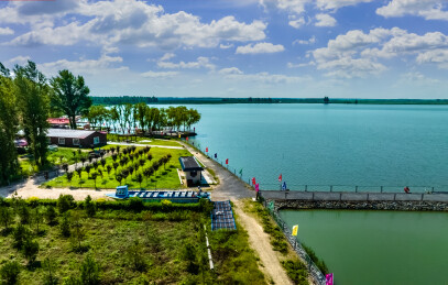 中国内蒙古扎鲁特旗东湖湿地公园景区建筑
