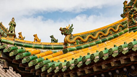 古建筑屋脊龙兽装饰细节