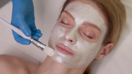 药妆设计 - 站酷海洛 - 正版图片,视频,字体,音乐素材交易平台 - 站酷